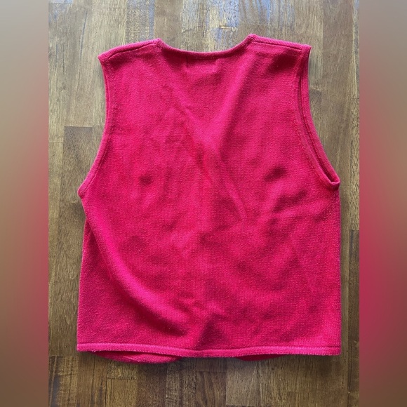 Requirements women’s red beaded Christmas sweater vest size large​​ - Picture 2 of 9